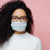 How to breathe with a surgical or fabric mask?